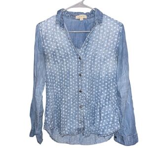 Anthropologie Cloth & Stone Denim Shirt Womens XS‎ Button Down Textured Chambray